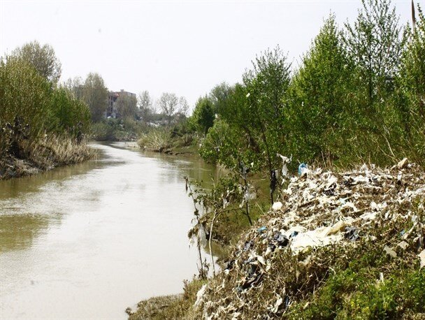 مرگ خاموش رودخانه‌ای که به فاضلاب تبدیل شد !